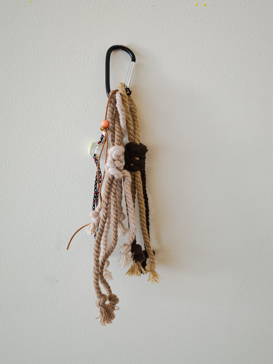 Knot Charm: Caramel