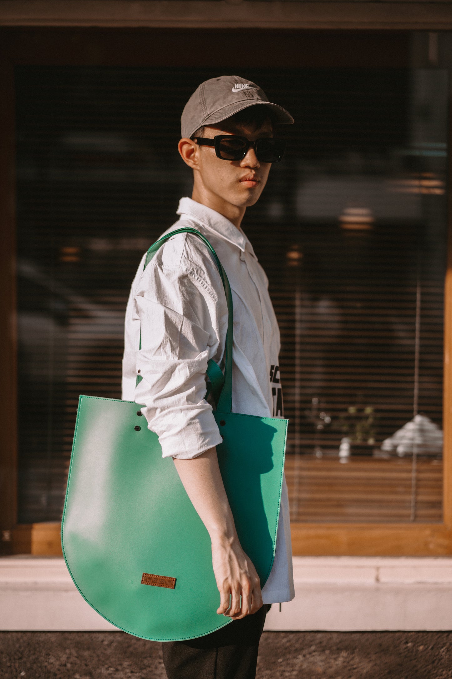 Curved Tote: Teal